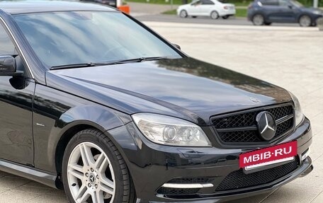 Mercedes-Benz C-Класс, 2010 год, 1 100 000 рублей, 14 фотография