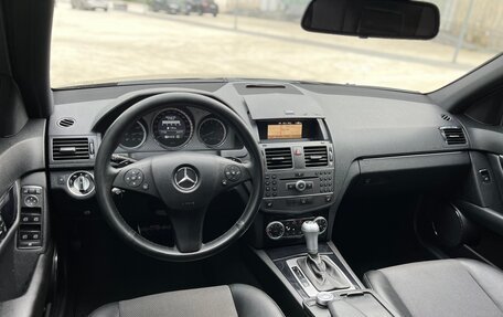 Mercedes-Benz C-Класс, 2010 год, 1 100 000 рублей, 19 фотография