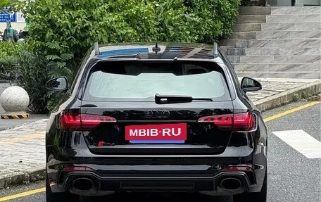 Audi RS 4, 2022 год, 6 100 000 рублей, 5 фотография