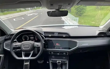 Audi Q3, 2022 год, 2 800 000 рублей, 9 фотография