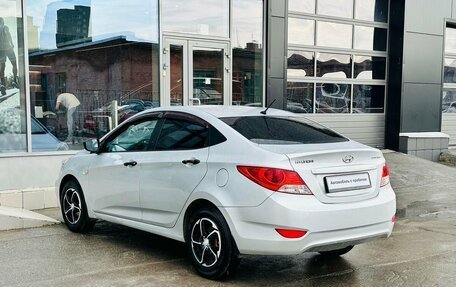 Hyundai Solaris II рестайлинг, 2011 год, 740 000 рублей, 3 фотография