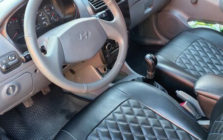 Hyundai Accent II, 2005 год, 450 000 рублей, 3 фотография