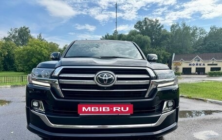 Toyota Land Cruiser 200, 2018 год, 6 700 000 рублей, 11 фотография