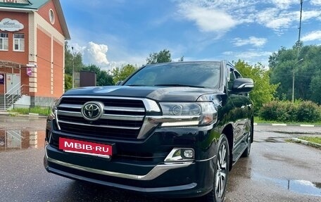 Toyota Land Cruiser 200, 2018 год, 6 700 000 рублей, 12 фотография