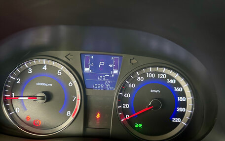 Hyundai Solaris II рестайлинг, 2016 год, 1 130 000 рублей, 12 фотография