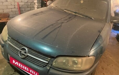 Opel Omega B, 1995 год, 90 000 рублей, 2 фотография