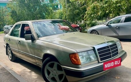 Mercedes-Benz W124, 1984 год, 680 000 рублей, 2 фотография