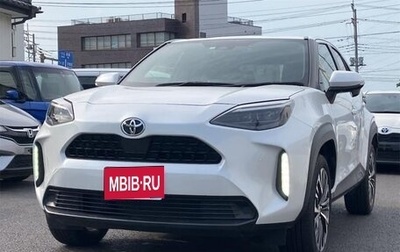 Toyota Yaris Cross, 2022 год, 1 270 000 рублей, 1 фотография
