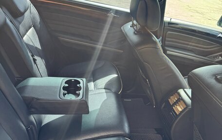Mercedes-Benz M-Класс, 2011 год, 1 800 000 рублей, 9 фотография