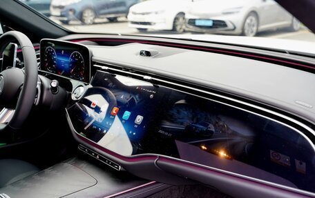 Mercedes-Benz E-Класс, 2024 год, 7 820 000 рублей, 11 фотография
