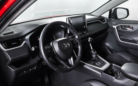 Toyota RAV4, 2022 год, 3 490 000 рублей, 15 фотография