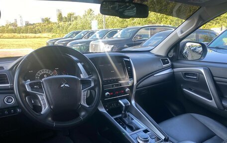 Mitsubishi Pajero Sport III рестайлинг, 2022 год, 3 950 000 рублей, 6 фотография