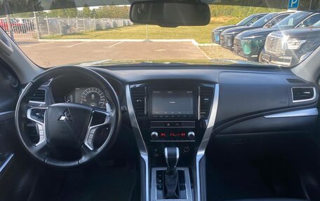 Mitsubishi Pajero Sport III рестайлинг, 2022 год, 3 950 000 рублей, 8 фотография