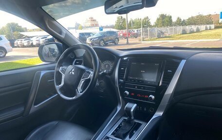 Mitsubishi Pajero Sport III рестайлинг, 2022 год, 3 950 000 рублей, 7 фотография