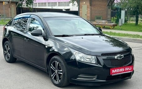 Chevrolet Cruze II, 2012 год, 655 000 рублей, 3 фотография