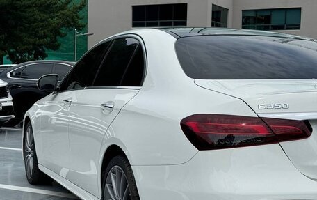 Mercedes-Benz E-Класс, 2022 год, 4 720 000 рублей, 7 фотография