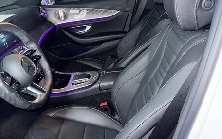 Mercedes-Benz E-Класс, 2022 год, 4 720 000 рублей, 17 фотография