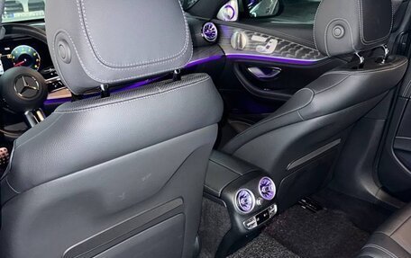 Mercedes-Benz E-Класс, 2022 год, 4 720 000 рублей, 31 фотография