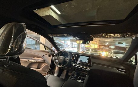 Lexus RX IV рестайлинг, 2025 год, 7 100 000 рублей, 9 фотография