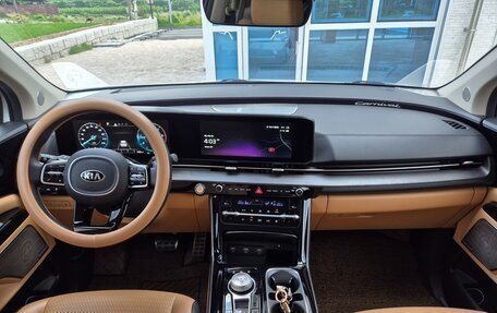 KIA Carnival, 2022 год, 3 053 000 рублей, 8 фотография