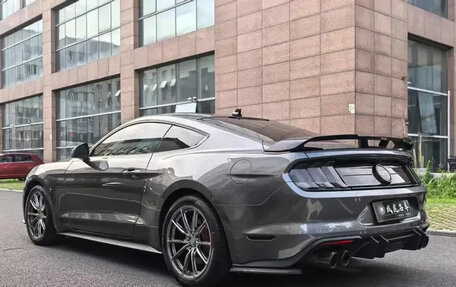 Ford Mustang VI рестайлинг, 2022 год, 3 420 000 рублей, 4 фотография