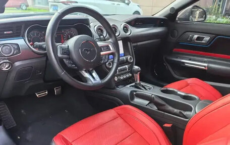 Ford Mustang VI рестайлинг, 2022 год, 3 420 000 рублей, 12 фотография
