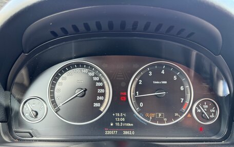 BMW 5 серия, 2011 год, 1 840 000 рублей, 12 фотография