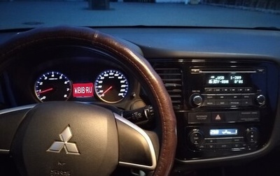 Mitsubishi Outlander III рестайлинг 3, 2014 год, 1 800 000 рублей, 1 фотография