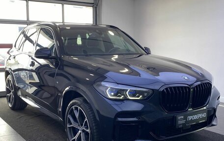 BMW X5, 2022 год, 8 769 000 рублей, 3 фотография
