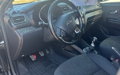 KIA Rio III рестайлинг, 2013 год, 1 200 000 рублей, 23 фотография