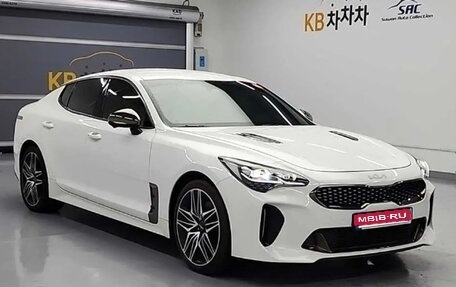 KIA Stinger I, 2022 год, 3 115 000 рублей, 1 фотография