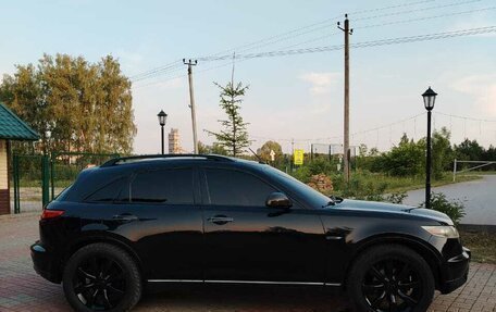 Infiniti FX I, 2003 год, 750 000 рублей, 17 фотография