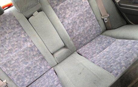 Toyota Carina, 2000 год, 300 000 рублей, 2 фотография