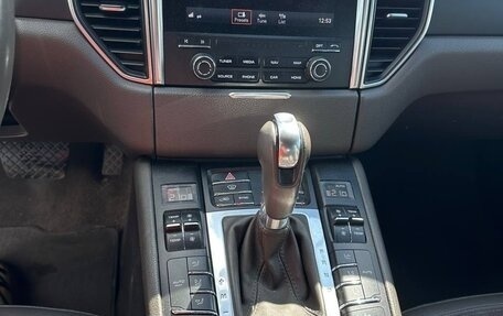 Porsche Macan I рестайлинг, 2018 год, 3 100 000 рублей, 13 фотография