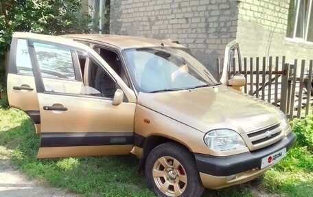 Chevrolet Niva I рестайлинг, 2005 год, 399 000 рублей, 2 фотография