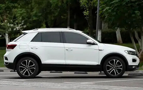 Volkswagen T-Roc I, 2022 год, 1 508 000 рублей, 7 фотография