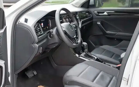 Volkswagen T-Roc I, 2022 год, 1 508 000 рублей, 11 фотография