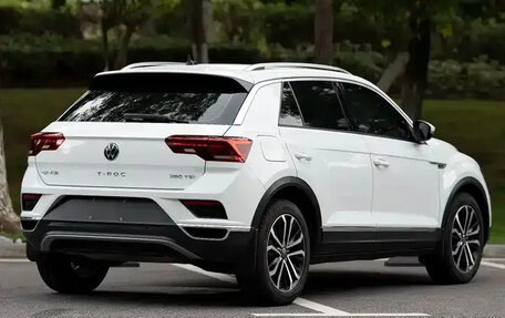 Volkswagen T-Roc I, 2022 год, 1 508 000 рублей, 6 фотография