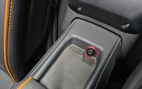 Lamborghini Huracán, 2022 год, 23 800 000 рублей, 17 фотография
