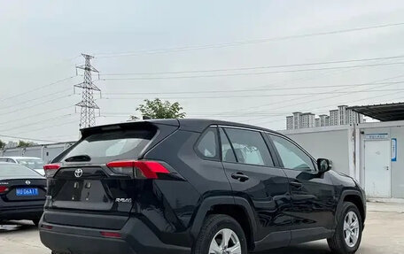 Toyota RAV4, 2025 год, 2 550 000 рублей, 6 фотография