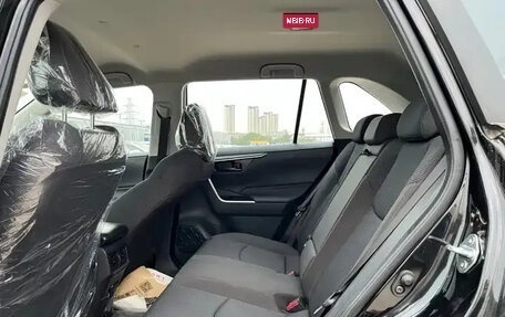 Toyota RAV4, 2025 год, 2 550 000 рублей, 13 фотография