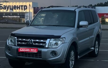 Mitsubishi Pajero IV, 2011 год, 1 700 000 рублей, 3 фотография