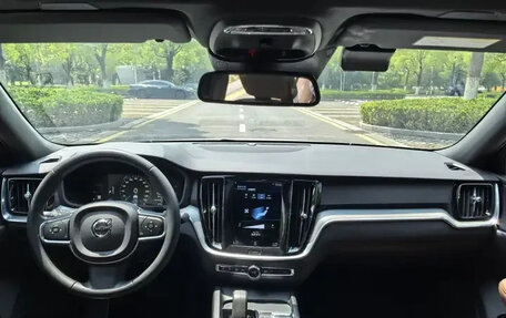 Volvo S60 III, 2022 год, 2 498 000 рублей, 9 фотография