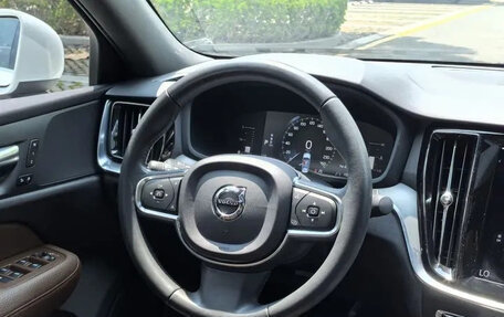 Volvo S60 III, 2022 год, 2 498 000 рублей, 10 фотография