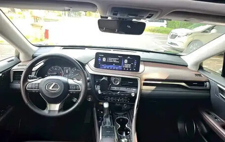 Lexus RX IV рестайлинг, 2022 год, 4 120 000 рублей, 9 фотография