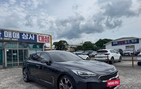KIA Stinger I, 2021 год, 2 850 000 рублей, 2 фотография