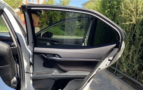 Toyota Camry, 2021 год, 2 850 000 рублей, 16 фотография