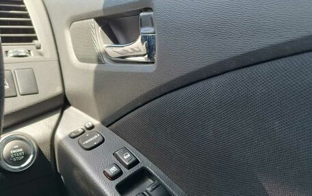 Toyota ISis I, 2013 год, 1 700 000 рублей, 8 фотография