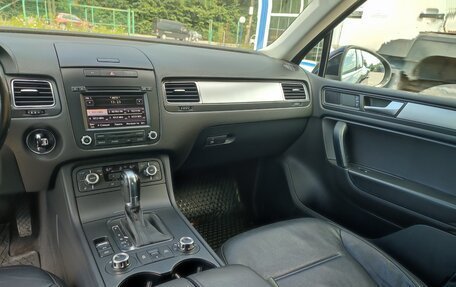 Volkswagen Touareg III, 2013 год, 2 250 000 рублей, 2 фотография