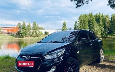 Hyundai Solaris II рестайлинг, 2011 год, 920 000 рублей, 4 фотография
